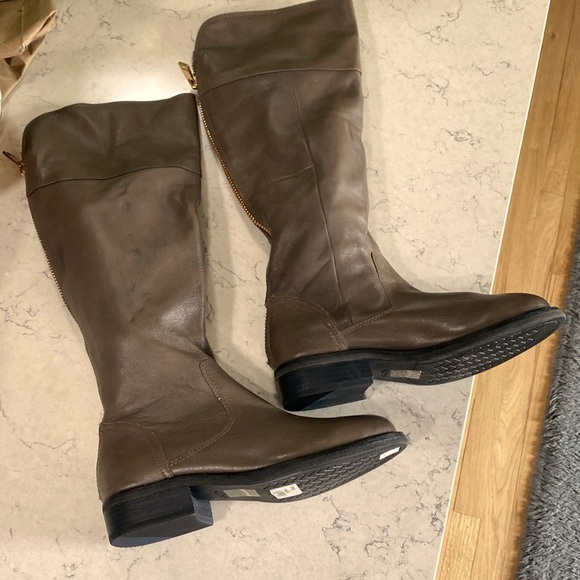 Aldo Zip Boots ❤️ - Picture 5 of 12